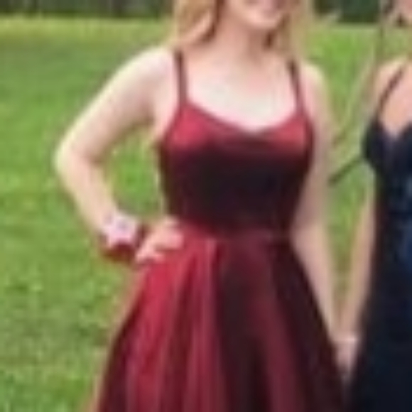 Sherri Hill ruby red ballgown.  Size 8. - Picture 5 of 8